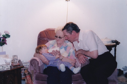 Pierce - Ken and Bert meet first great-grandchild, Amy Pierce (Bob's granddaughter, Derek's daughter) 2001